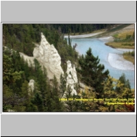 16066 530 Tunnelmountain Hoodoos Banff NP Kanada 2009.jpg